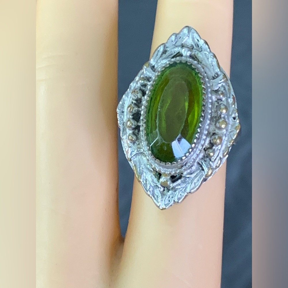 Whiting & Davis Silver-Tone Ring with Green Faceted Glass Stone